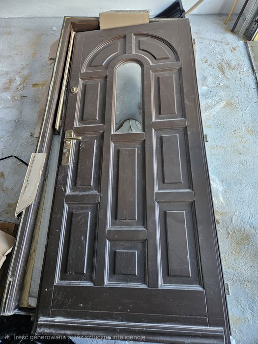 Drzwi zewnętrzne z ościeżnicą