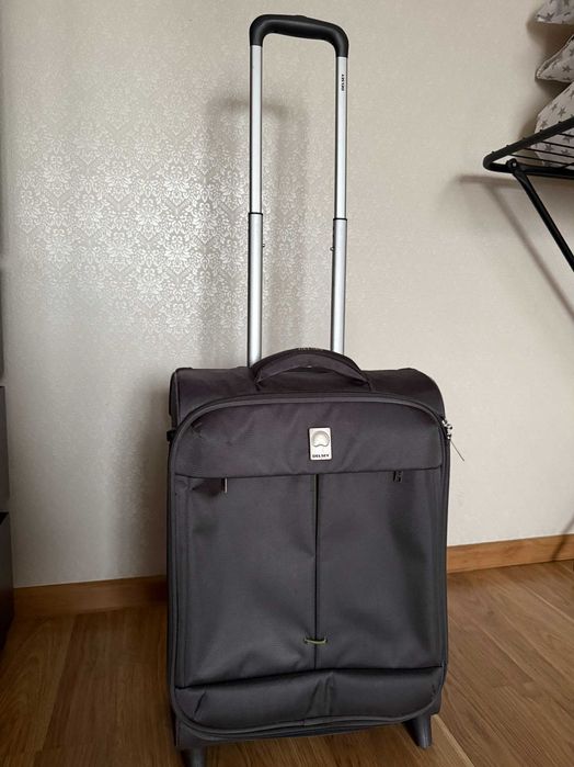 Валіза розміру S