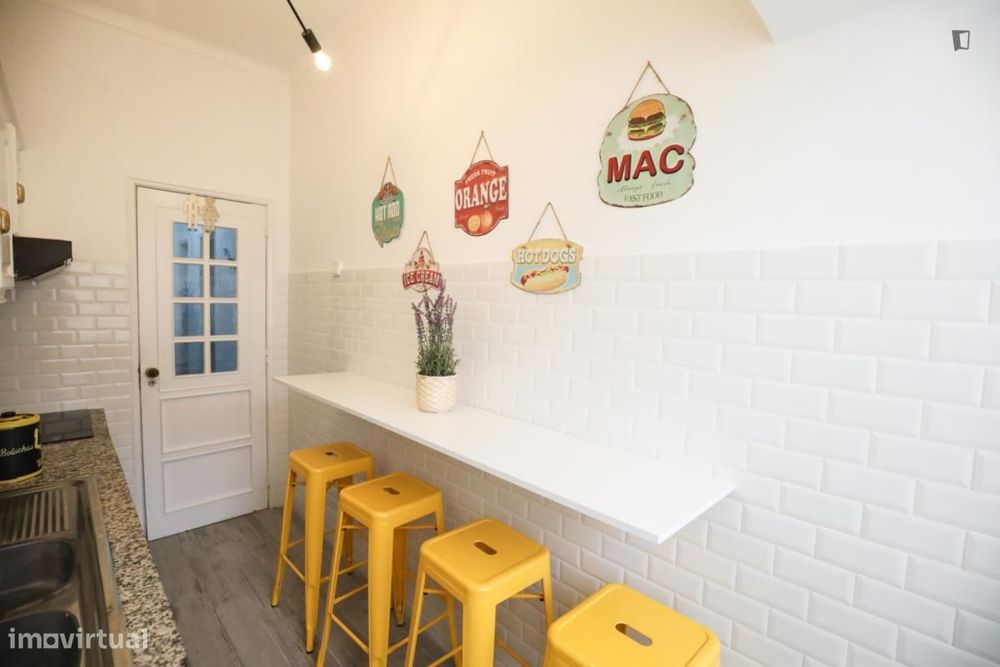 Quarto - localizado em Ajuda Lisbon