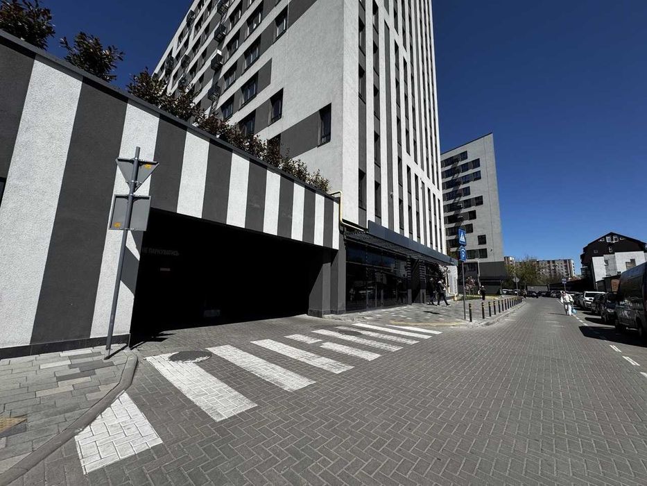 Продаж паркомісця у ЖК Грінвіль Парк на Замарстинівській