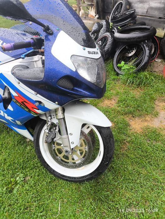 Suzuki GSX-R 750 k1 K2 czasza lampa stelaż licznik lusterka