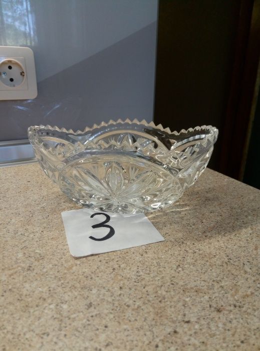 Хрустальные конфетницы - лодочки.