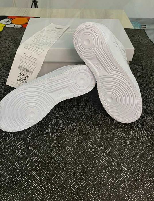 Damskie Nike Air Force 1 '07 w rozmiarze 38