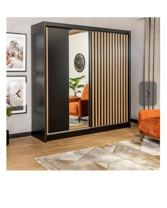 Шафа-купе з дзеркалом