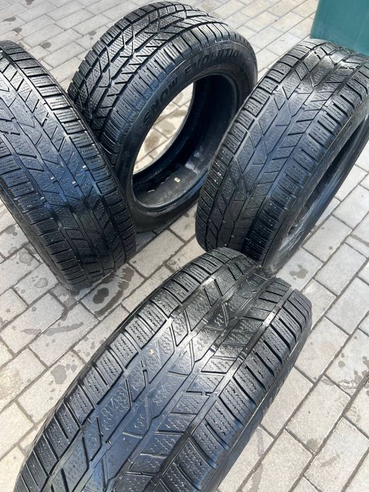 Продам зимову резину 225/50 r17