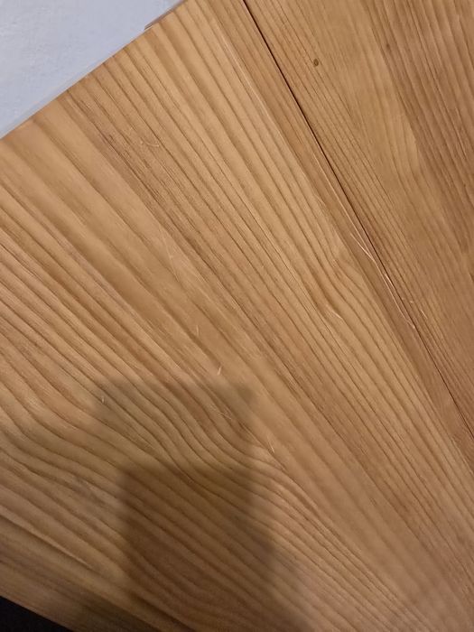 Stolik kuchenny rozkładany i 2 hokiery