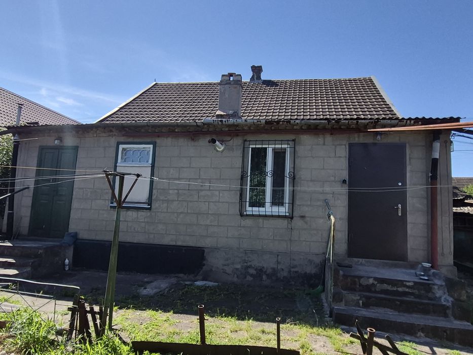 Продам великий будинок р-н України