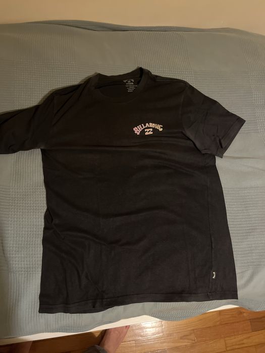 T-shirt billabong tamanho M bom estado