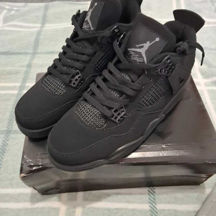 Jordan 4 Retro Black Cat Rozmiar 40