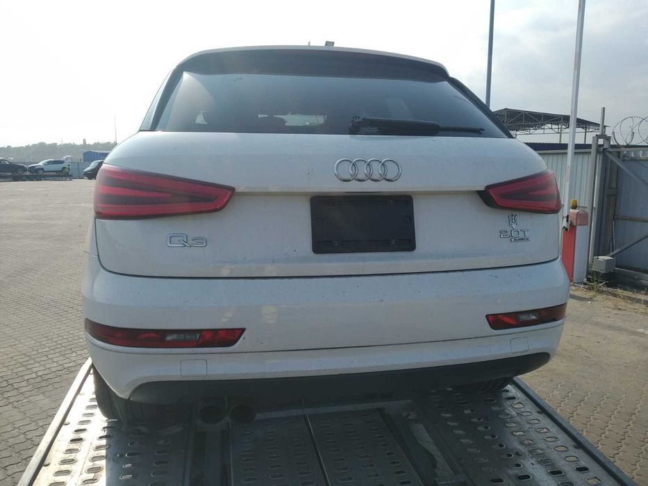 Audi q3 quattro. Бензин