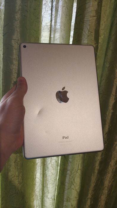 iPad Air 2 128gb все работает