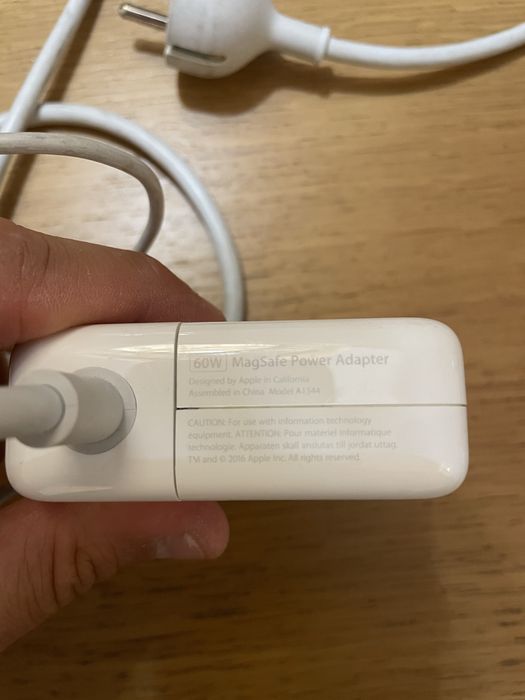 Macbook Pro early 2011 + Magsafe (ler descrição)