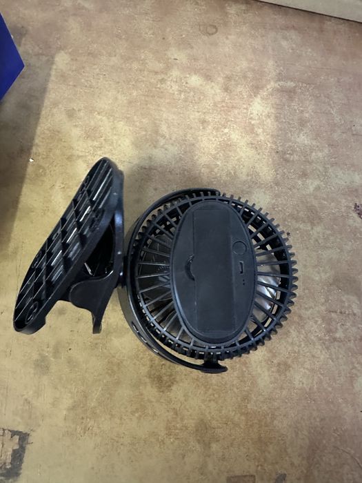 mini wentylator biurkowy z klipsem  nowy