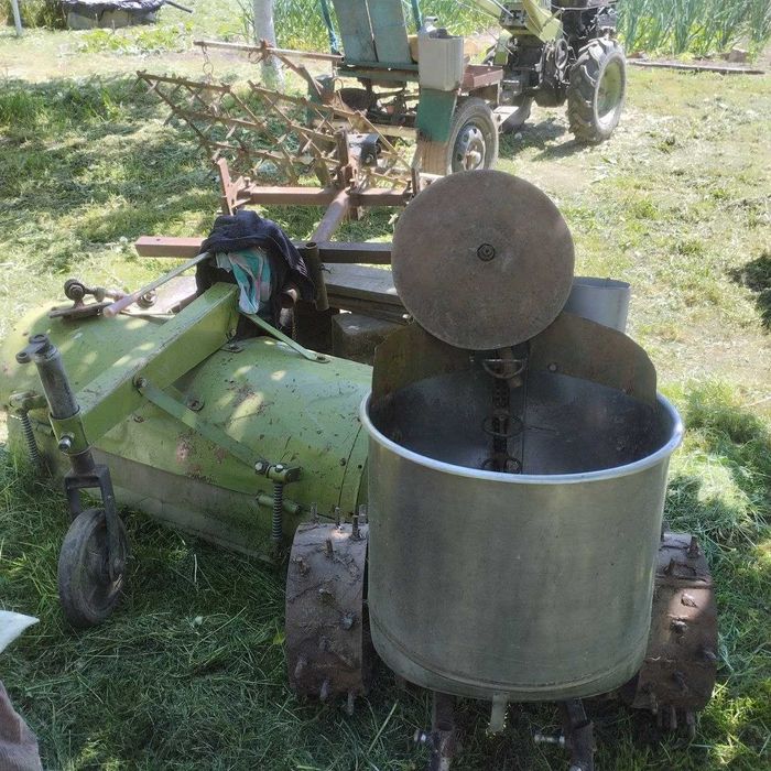 Продаж мотоблока та всього комплектуючого