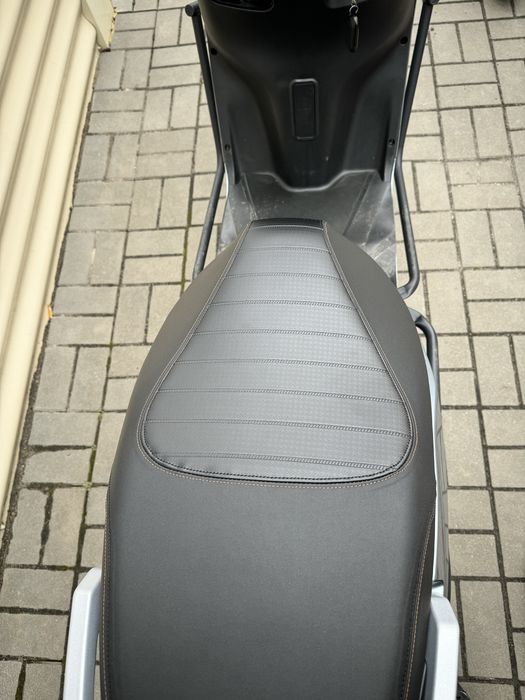 Електроскутер Neron XS