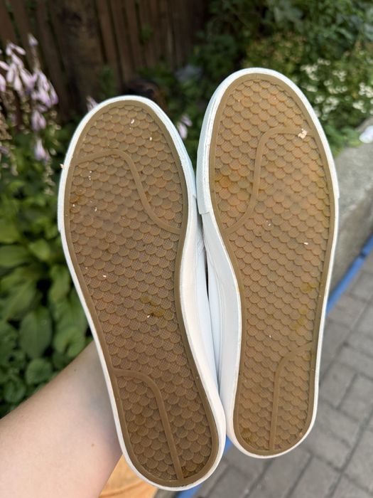 Білі кеди new look