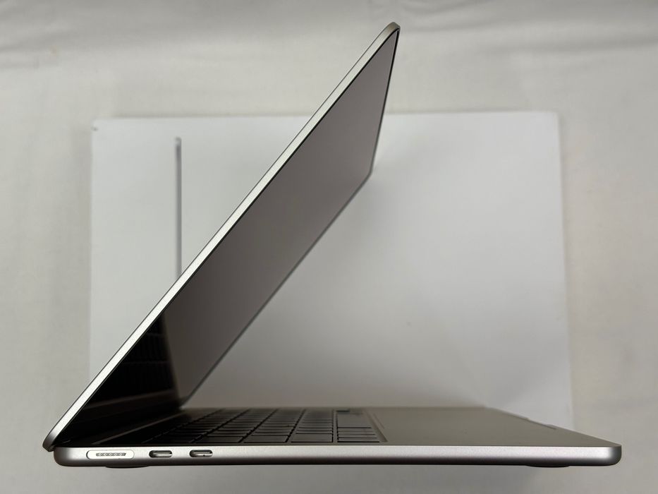 MacBook Air M4 13’ 2025р. 16/256Gb, ІДЕАЛ, 4 цикли-100%бат