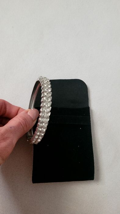 Bransoletka do wieczorowych stylizacji Oriflame, szerokość 6 cm.