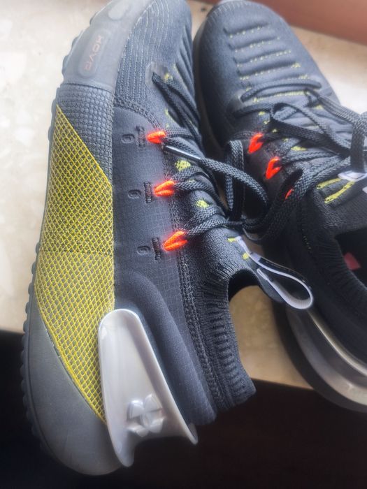 Buty do biegania męskie Under Armour Hovr Phantom 42,5