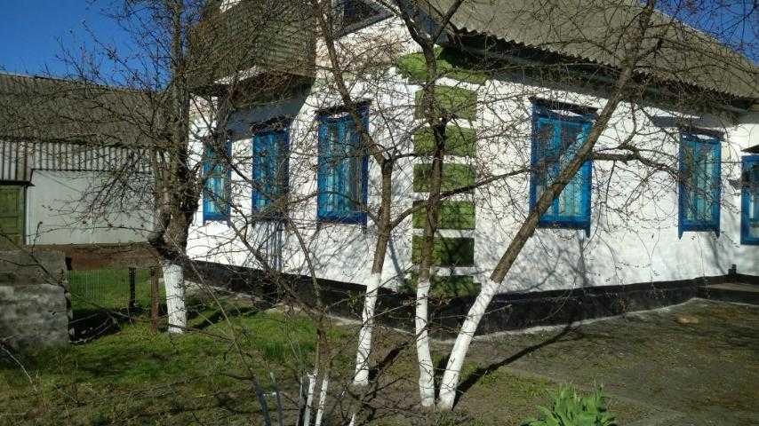 Будинок з господарськими будівлями с. Каленики, Полтавський район