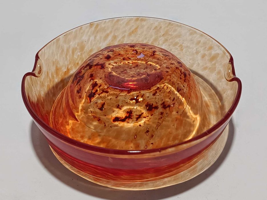 Peça decorativa em vidro – Cinzeiro & Taça reversível