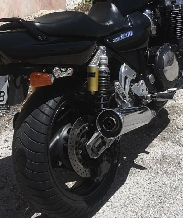 Yamaha xjr 1200 como nova