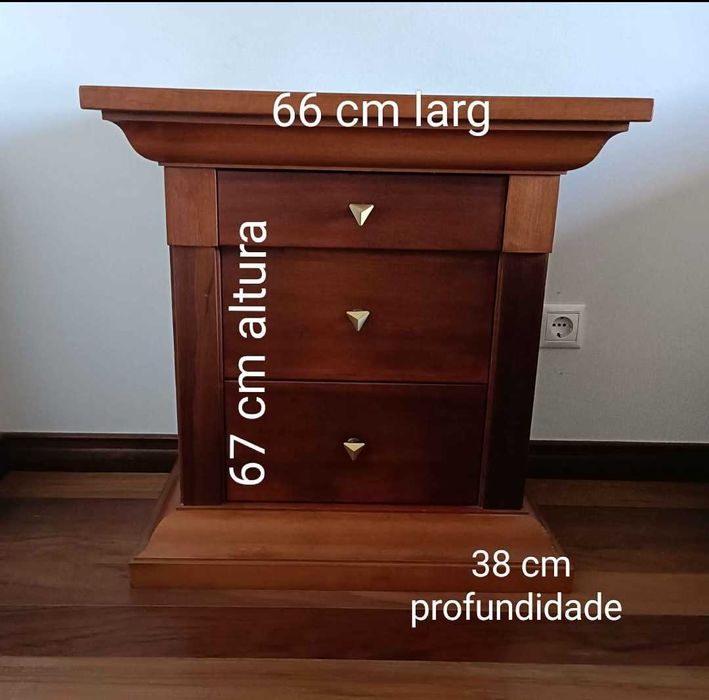 Mesa de cabeceira