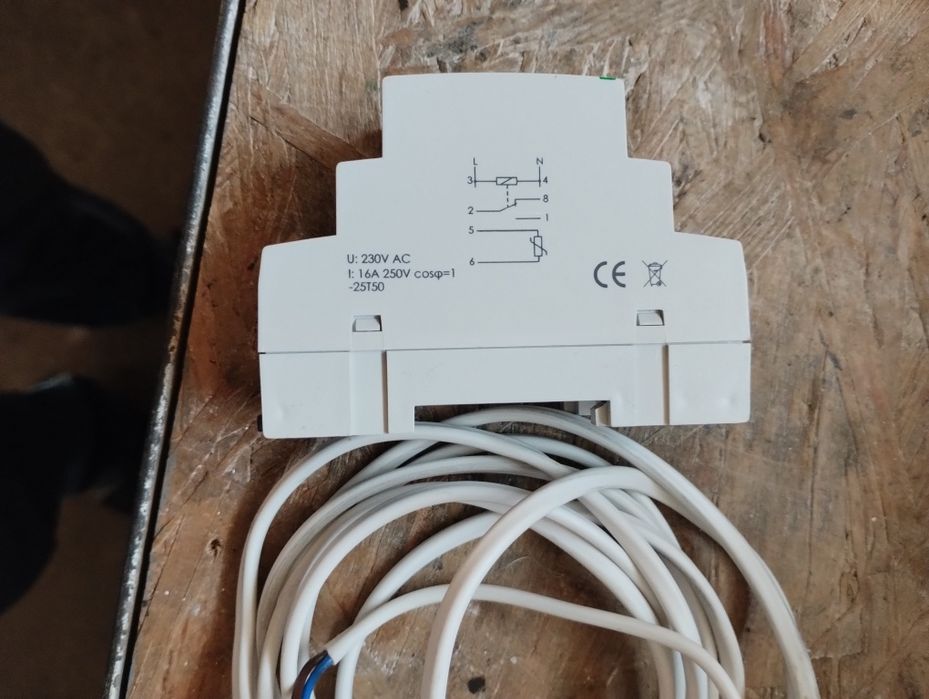 Regulator temperatury +30 DO+60C I 16A F&F RT-822