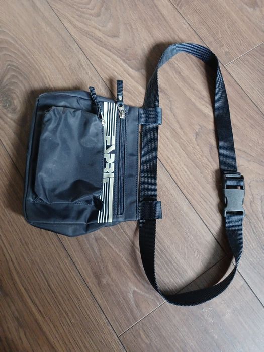 Nerka saszetka ESPRIT