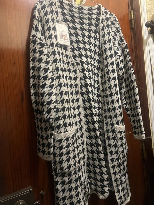 Cardigan branco e preto