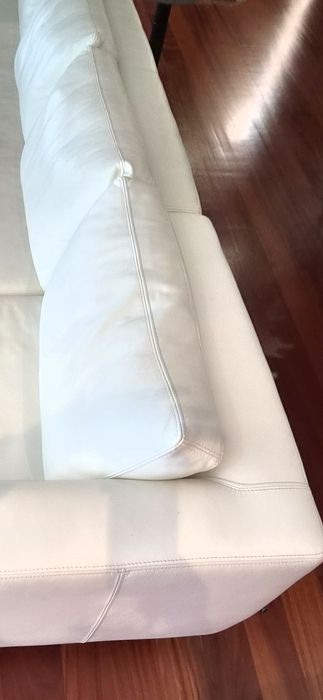 Sofá em pele branca design Italiano