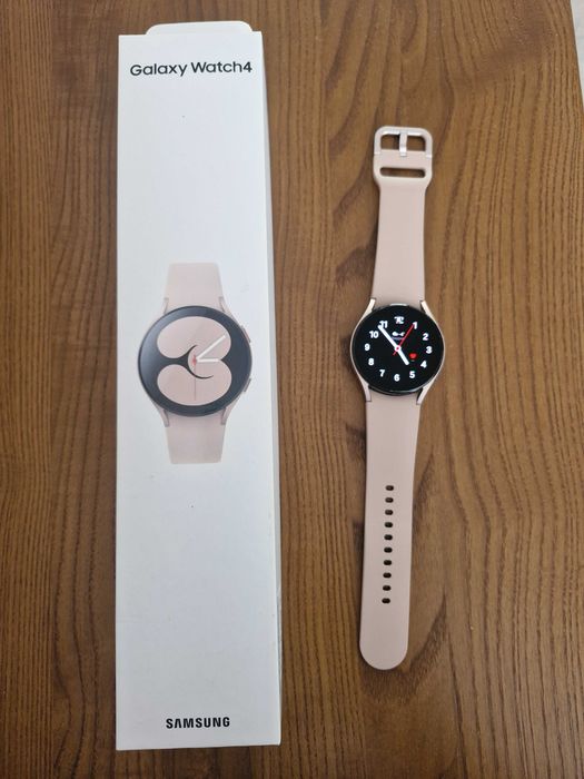 Продам годинник Samsung Galaxy Watch 4