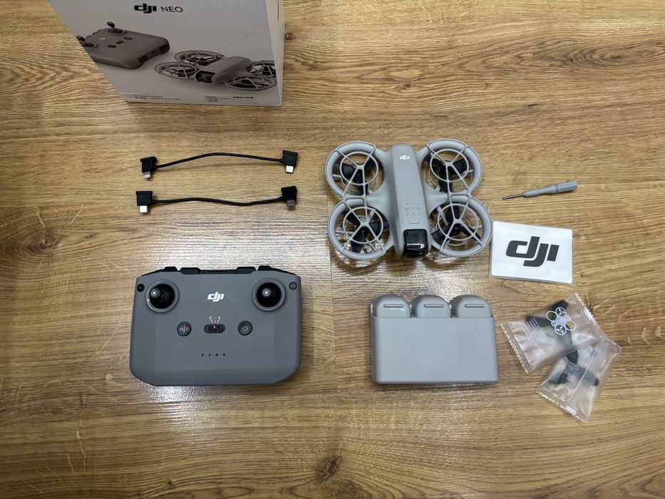 Dron Dji Neo fly more combo