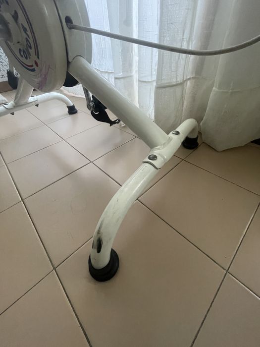 Bicicleta estática Conorstatic — em bom estado