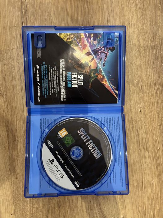 gra na ps5 SPLIT FICTION