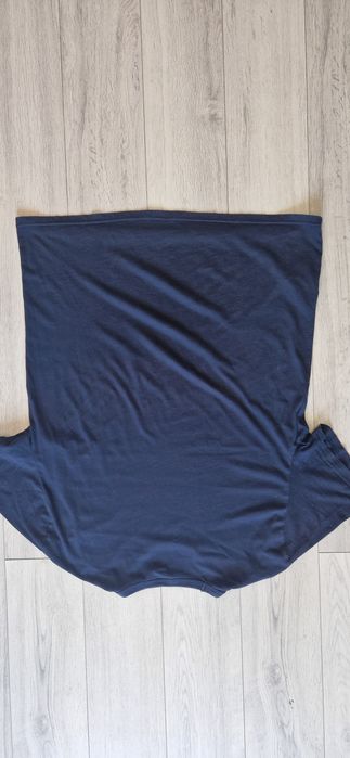 Calvin Klein XL.    .