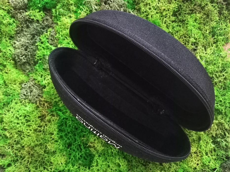 Футляр для очков.Футляр  для окулярів