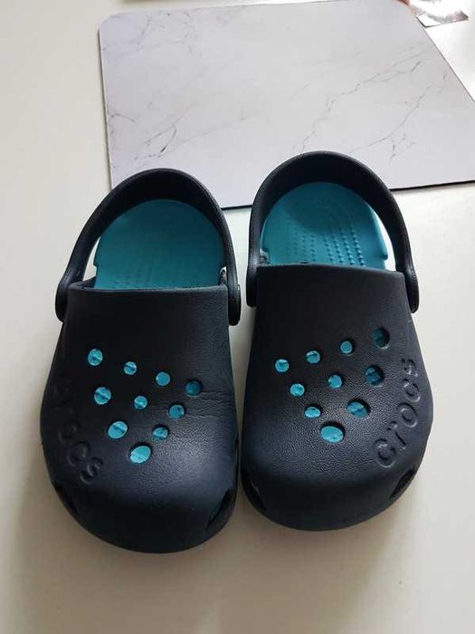 Crocs klapki chodaki chłopięce 25 8C