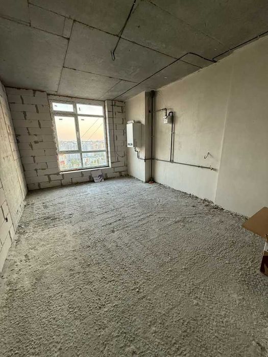 ПРОДАЖ 2-кімнатної квартири на Виставці