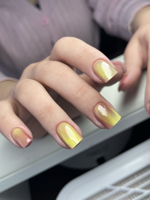 Манікюр Пісочин.