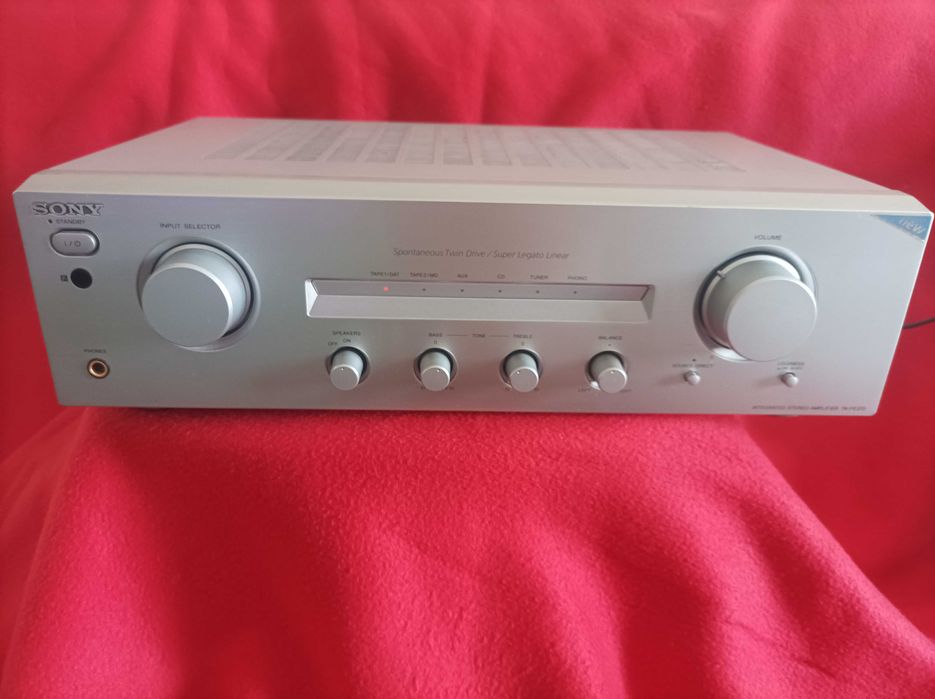 Amplificador Sony TA-FE370 - Com Comando - Vintage