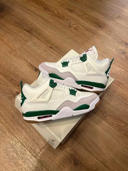 Jordan 4 Retro SB Pine Green R.44