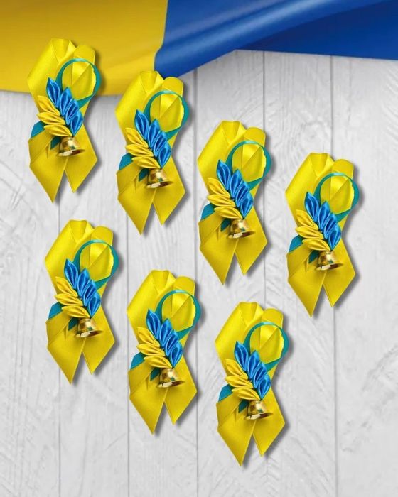 Дзвіночки на випускний,  останній дзвоник,  1 вересня,  бантики та заколки