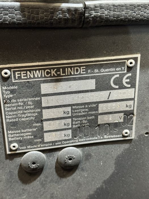 Empilhador eletrico linde 2ton