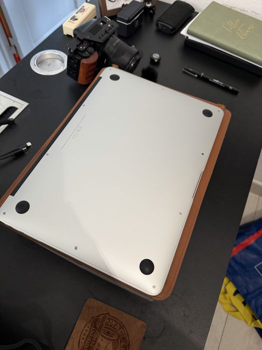 Macbook air 2017 8 ram 251 GB