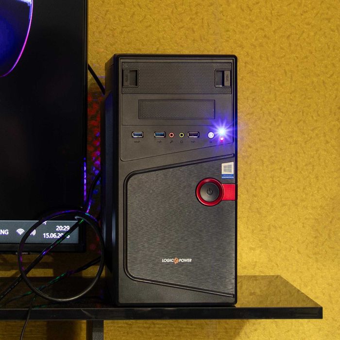 Комп'ютер для навчання, роботи та ігор (Xeon / RX 570 / 16GB / SSD)