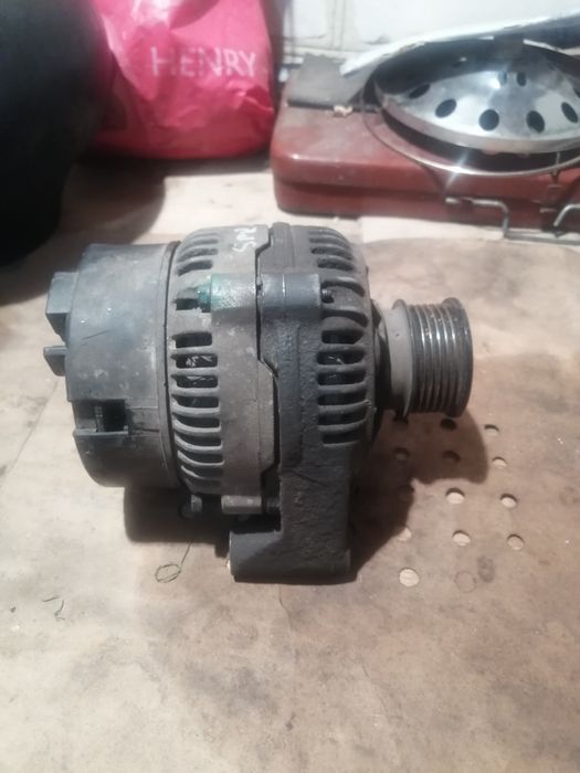 Продам генератор мерседес спринтер 312
