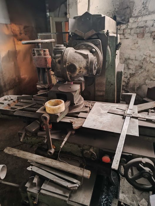 горизонтально-фрезерний верстат 6Р82