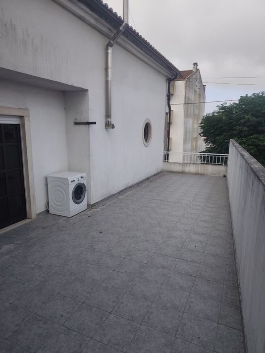 Arrenda-se apartamento em Avelar