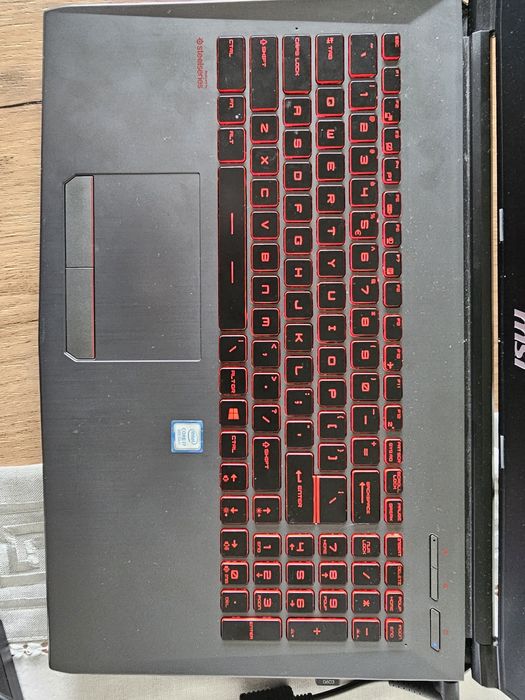 Laptop, komputer,  MSI 8RD 32Gb, 1050Ti, 2Tb, procesor i7, windows 11,